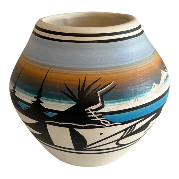 Vintage Navajo Pottery Vase – Signed Hathale – Hand-Painted - Picture 1 of 4